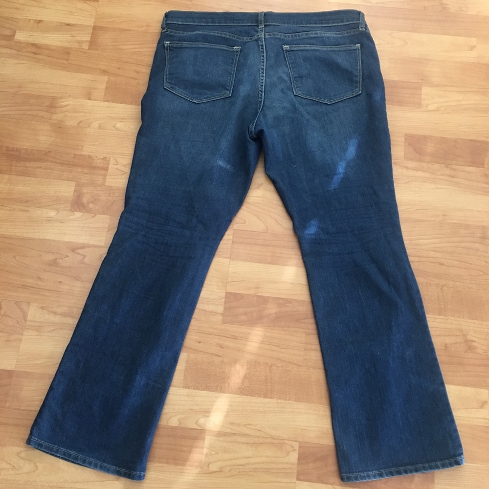 Blue Jeans - Picture 3 of 3